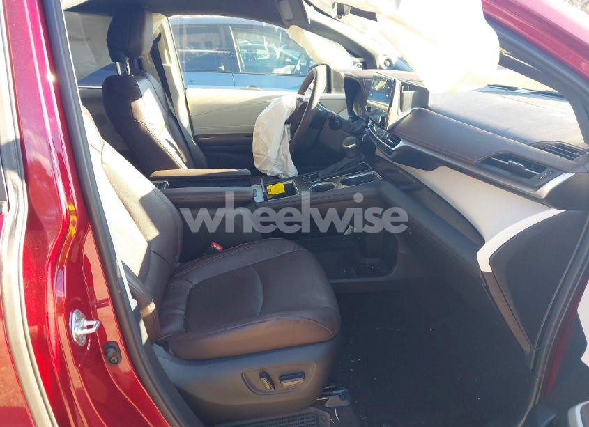 Photo 5 of 2023 Toyota Sienna PLATINUM (VIN 5TDESKFC8PS097369)