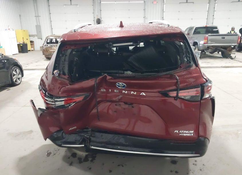 Photo 16 of 2022 Toyota Sienna PLATINUM (VIN 5TDESKFC9NS055256)