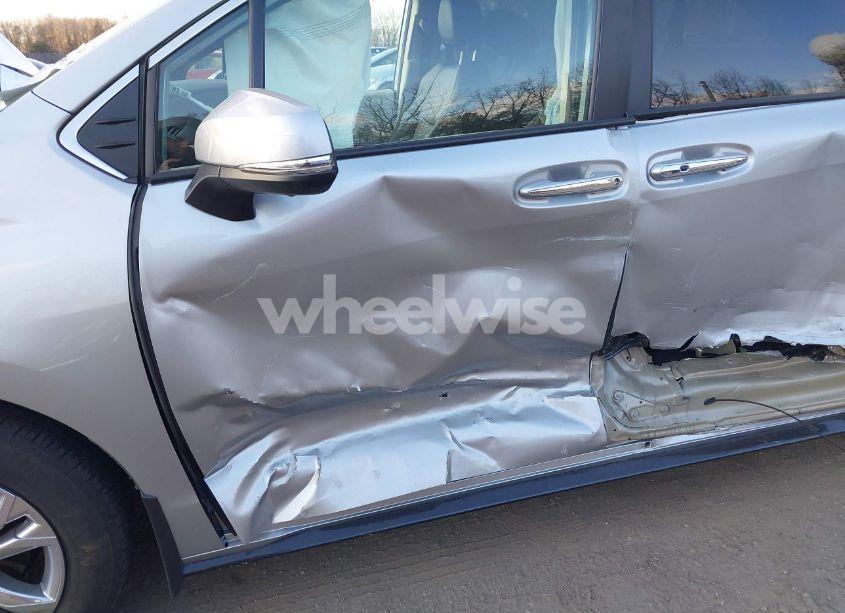 Photo 17 of 2024 Toyota Sienna PLATINUM (VIN 5TDESKFCXRS109542)