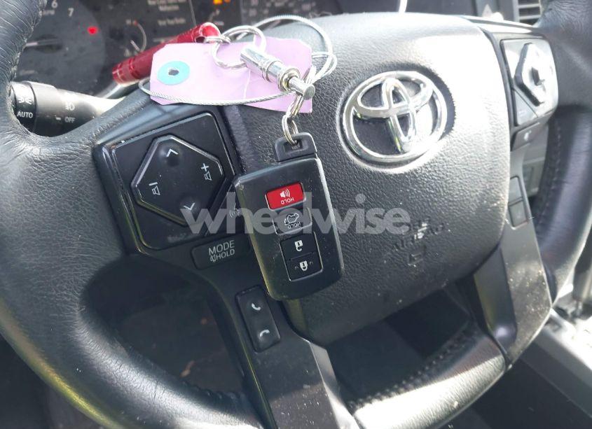 Photo 11 of 2022 Toyota Sequoia TRD PRO (VIN 5TDEY5B14NS187796)