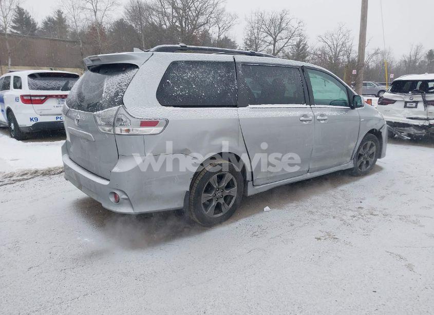 Photo 4 of 2019 Toyota Sienna SE 7 PASSENGER (VIN 5TDEZ3DC8KS210587)