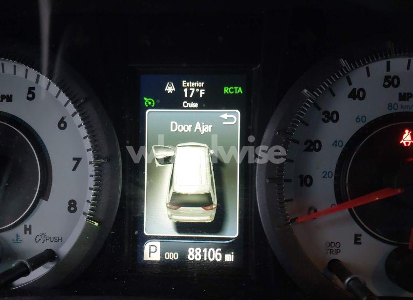 Photo 7 of 2019 Toyota Sienna SE 7 PASSENGER (VIN 5TDEZ3DC8KS210587)