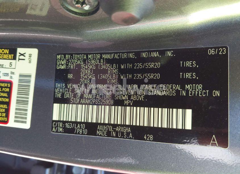 Photo 9 of 2023 Toyota Highlander HYBRID PLATINUM (VIN 5TDFARAH2PS525908)