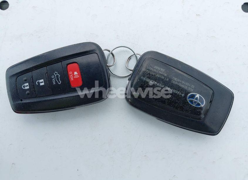 Photo 11 of 2021 Toyota Highlander HYBRID PLATINUM (VIN 5TDFARAHXMS008030)