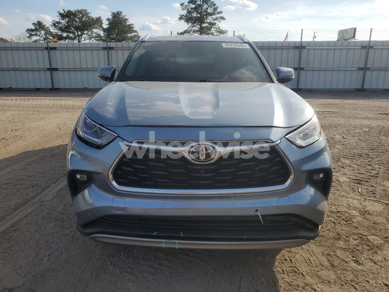 Photo 5 of 2022 TOYOTA HIGHLANDER PLATINUM (VIN 5TDFZRAH0NS112066)