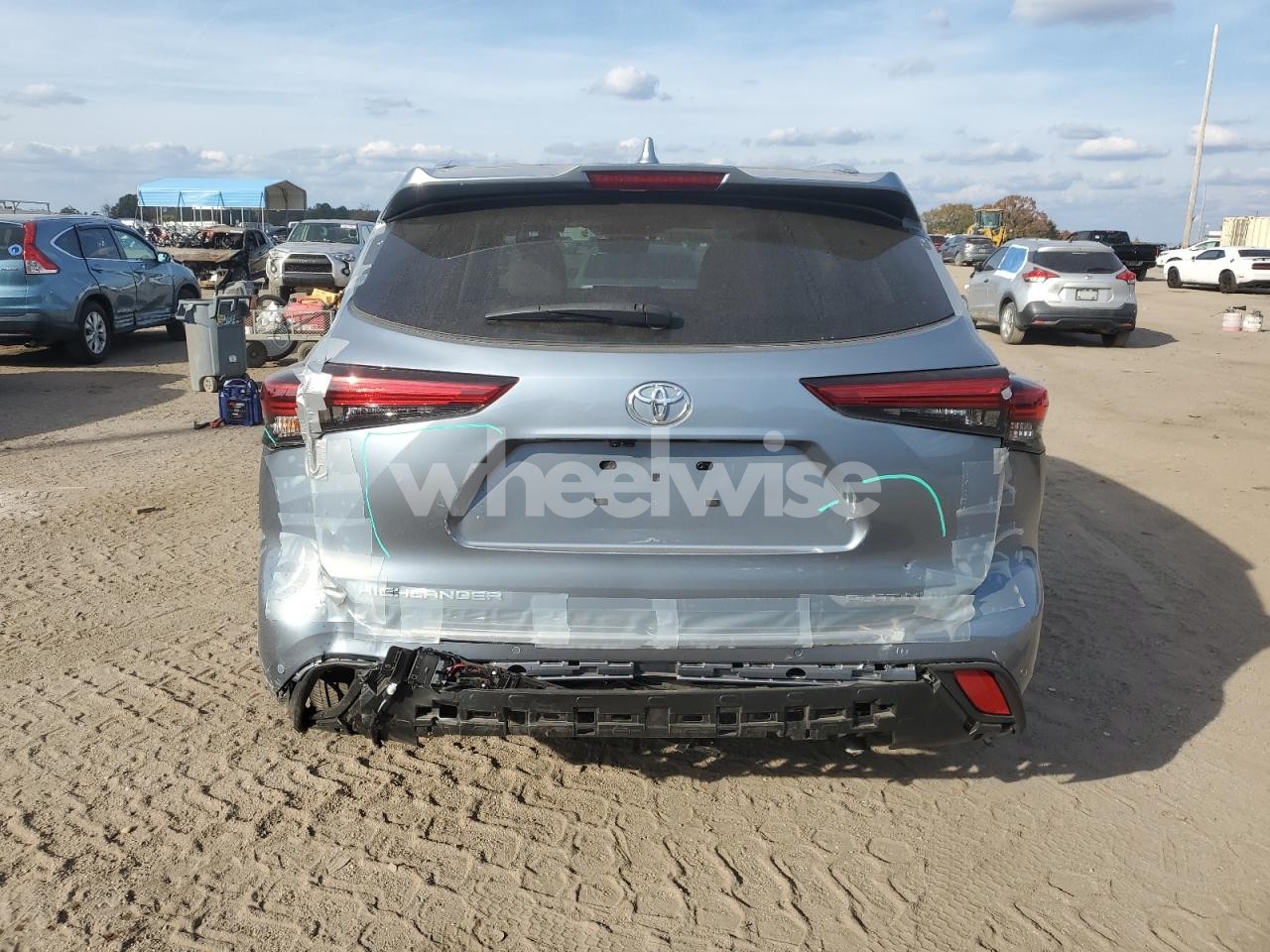 Photo 6 of 2022 TOYOTA HIGHLANDER PLATINUM (VIN 5TDFZRAH0NS112066)