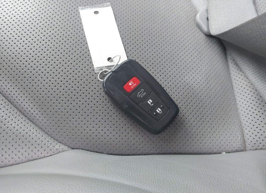 Photo 11 of 2022 Toyota Highlander PLATINUM (VIN 5TDFZRAH1NS129880)