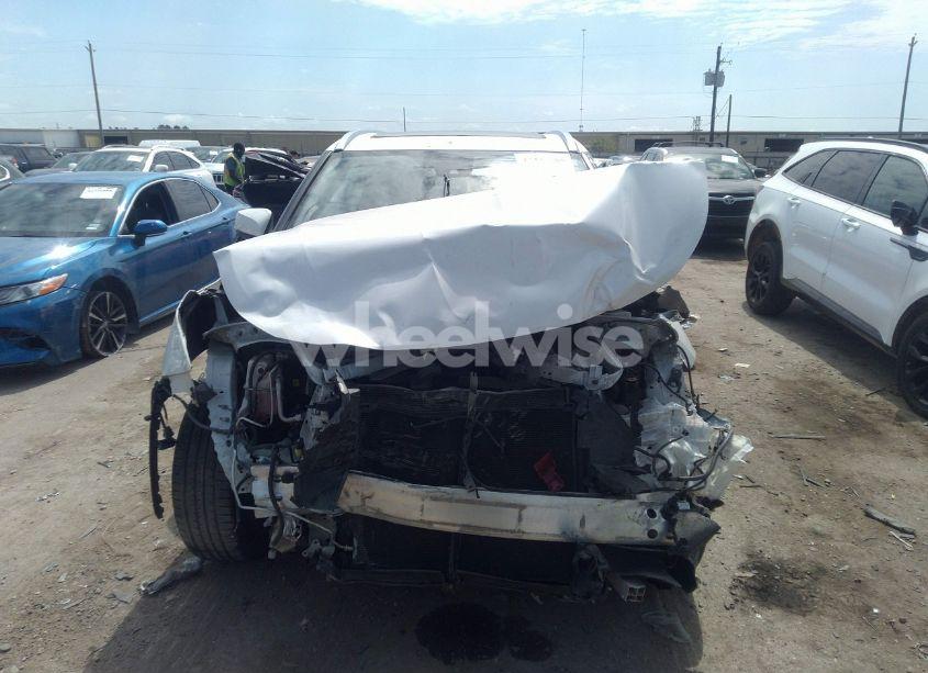 Photo 13 of 2020 Toyota Highlander PLATINUM (VIN 5TDFZRAH7LS014357)