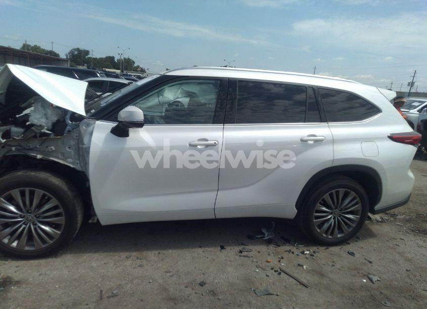 Photo 15 of 2020 Toyota Highlander PLATINUM (VIN 5TDFZRAH7LS014357)