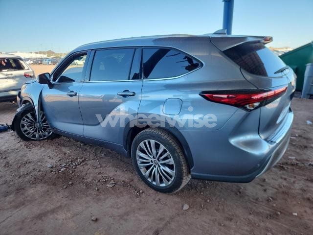 Photo 13 of 2021 TOYOTA HIGHLANDER PLATINUM (VIN 5TDFZRAH8MS087691)