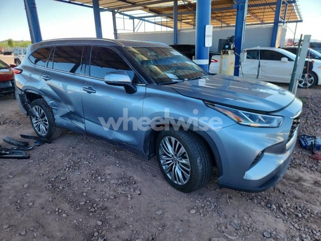 Photo 8 of 2021 TOYOTA HIGHLANDER PLATINUM (VIN 5TDFZRAH8MS087691)