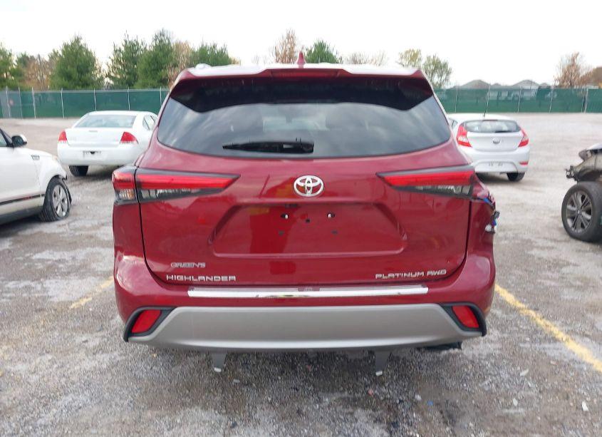 Photo 16 of 2021 Toyota Highlander PLATINUM (VIN 5TDFZRBH1MS093332)