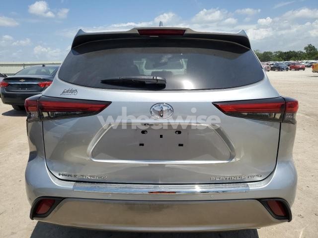 Photo 2 of 2022 TOYOTA HIGHLANDER PLATINUM (VIN 5TDFZRBH1NS179659)