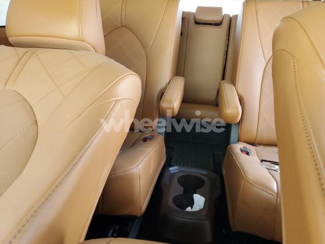 Photo 8 of 2022 TOYOTA HIGHLANDER PLATINUM (VIN 5TDFZRBH1NS179659)