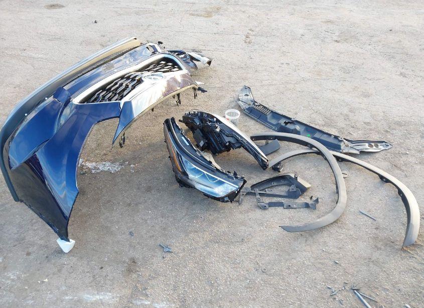 Photo 12 of 2022 Toyota Highlander PLATINUM (VIN 5TDFZRBH1NS229671)