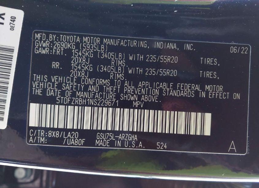 Photo 9 of 2022 Toyota Highlander PLATINUM (VIN 5TDFZRBH1NS229671)