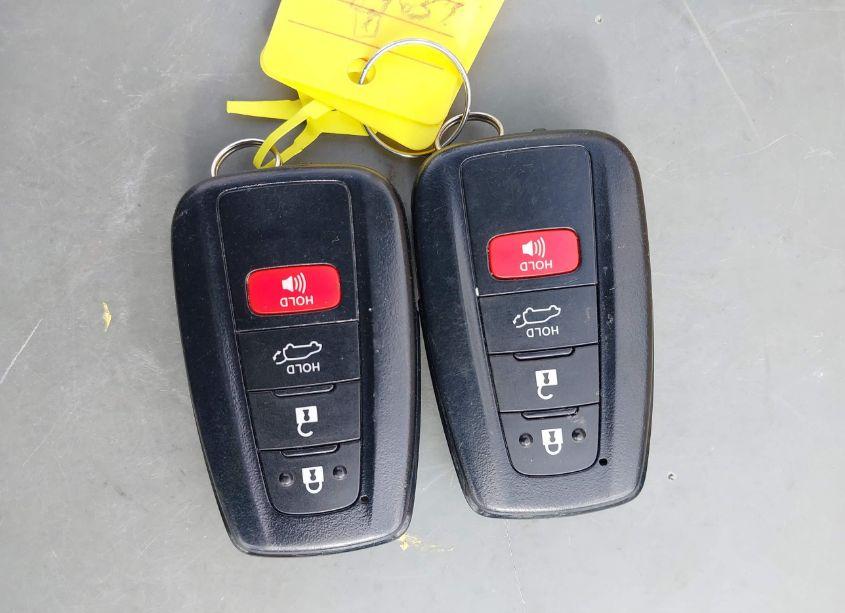 Photo 11 of 2021 Toyota Highlander PLATINUM (VIN 5TDFZRBH2MS079651)