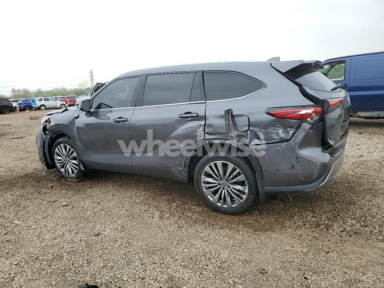 Photo 2 of 2021 TOYOTA HIGHLANDER PLATINUM (VIN 5TDFZRBH2MS087345)