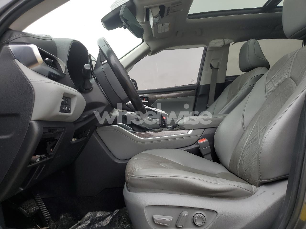 Photo 7 of 2021 TOYOTA HIGHLANDER PLATINUM (VIN 5TDFZRBH2MS087345)