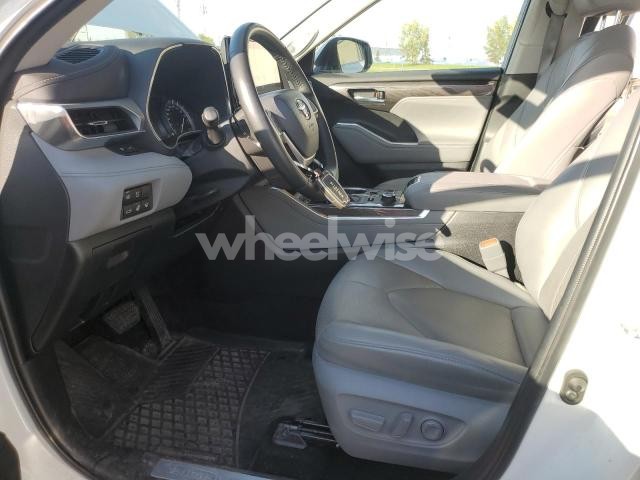 Photo 11 of 2022 TOYOTA HIGHLANDER PLATINUM (VIN 5TDFZRBH4NS250563)