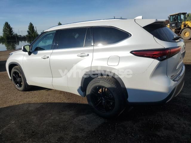 Photo 6 of 2022 TOYOTA HIGHLANDER PLATINUM (VIN 5TDFZRBH4NS250563)