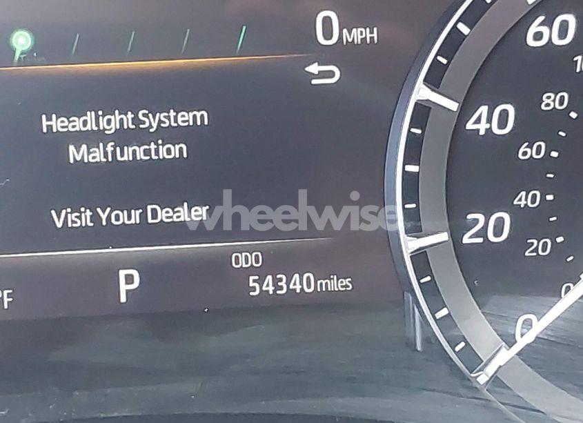 Photo 16 of 2021 Toyota Highlander PLATINUM (VIN 5TDFZRBH5MS095732)