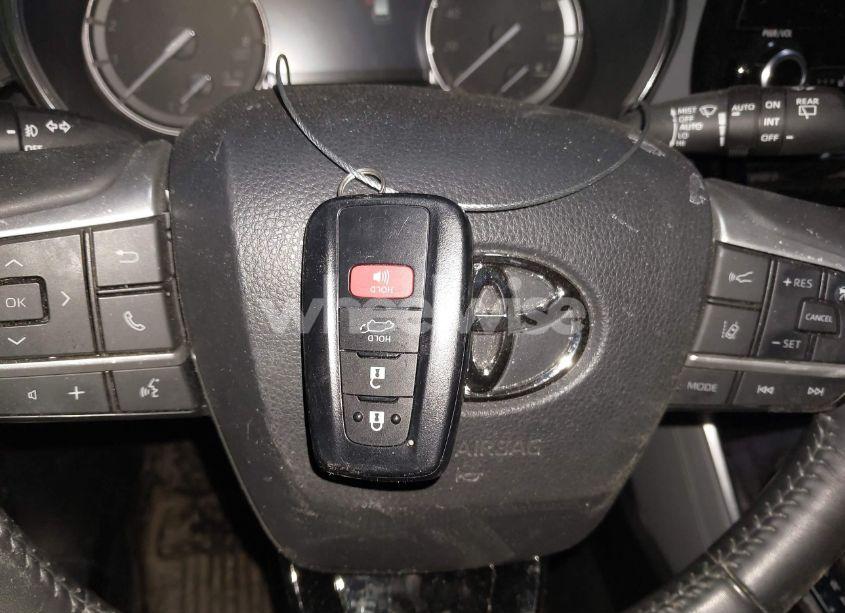 Photo 11 of 2022 Toyota Highlander PLATINUM (VIN 5TDFZRBH5NS203414)