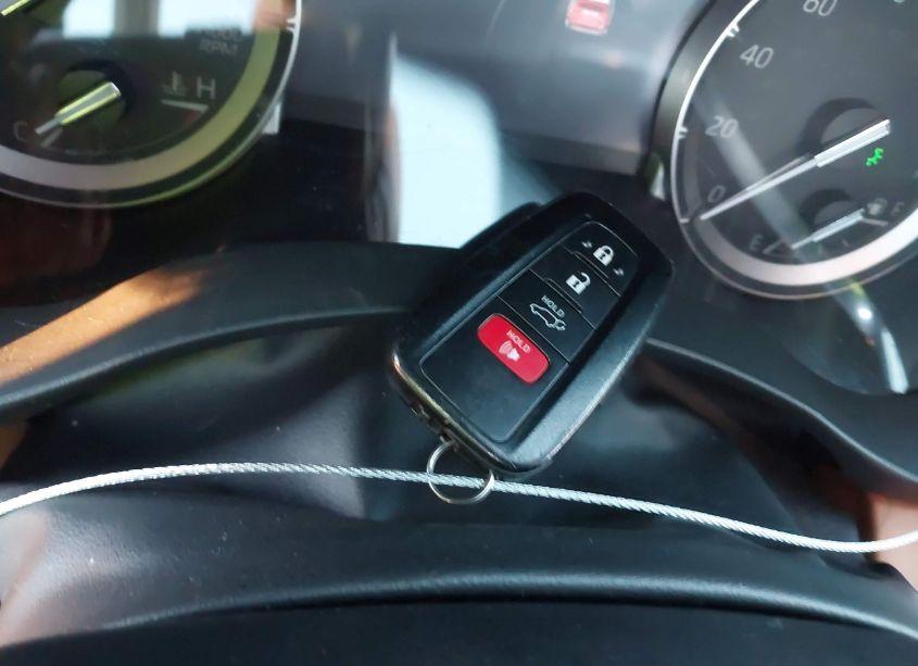 Photo 11 of 2022 Toyota Highlander PLATINUM (VIN 5TDFZRBH6NS256039)