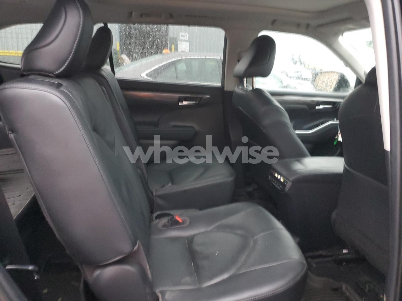 Photo 10 of 2020 TOYOTA HIGHLANDER PLATINUM (VIN 5TDFZRBH7LS022067)