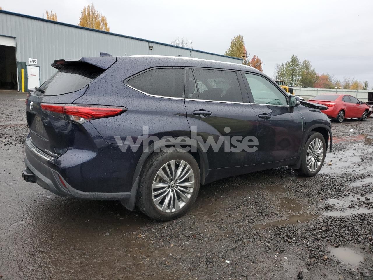 Photo 3 of 2020 TOYOTA HIGHLANDER PLATINUM (VIN 5TDFZRBH7LS022067)