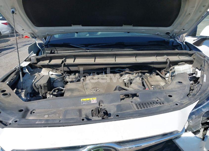 Photo 10 of 2021 Toyota Highlander PLATINUM (VIN 5TDFZRBH7MS109498)