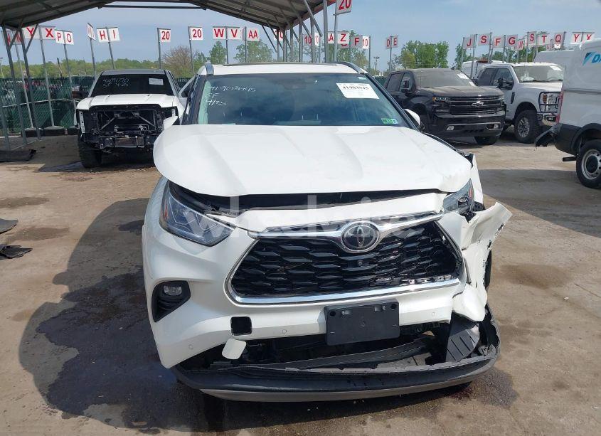 Photo 12 of 2021 Toyota Highlander PLATINUM (VIN 5TDFZRBH7MS109498)