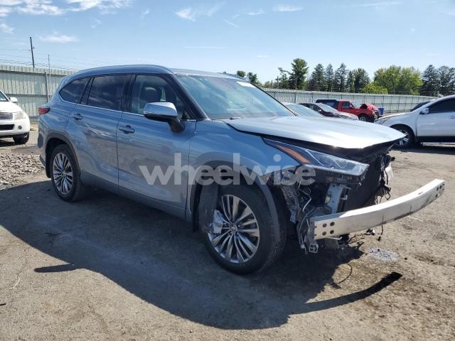 Photo 10 of 2020 TOYOTA HIGHLANDER PLATINUM (VIN 5TDFZRBH8LS019002)