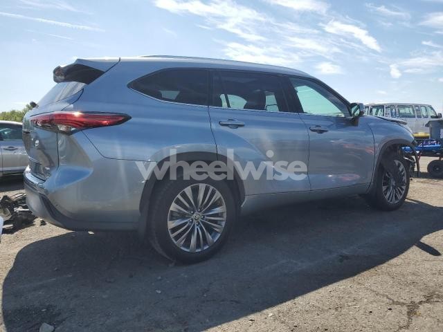 Photo 11 of 2020 TOYOTA HIGHLANDER PLATINUM (VIN 5TDFZRBH8LS019002)