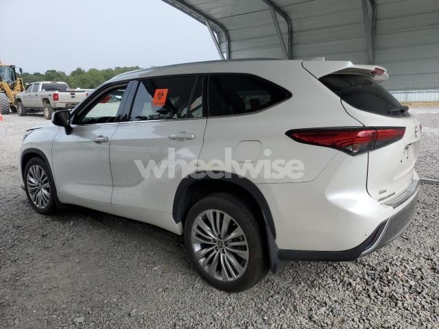 Photo 10 of 2021 TOYOTA HIGHLANDER PLATINUM (VIN 5TDFZRBH8MS118288)