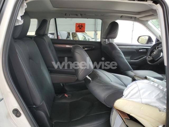 Photo 11 of 2021 TOYOTA HIGHLANDER PLATINUM (VIN 5TDFZRBH8MS118288)