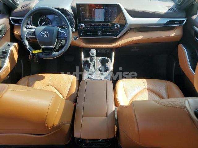 2022 TOYOTA HIGHLANDER PLATINUM (VIN 5TDFZRBH8NS184728) main photo