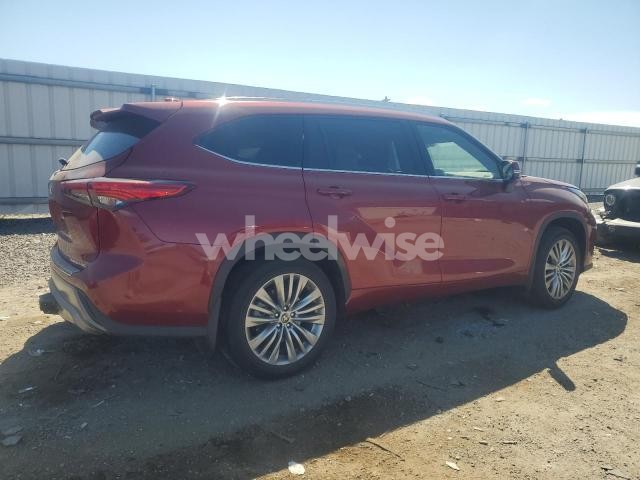 Photo 11 of 2022 TOYOTA HIGHLANDER PLATINUM (VIN 5TDFZRBH9NS221852)