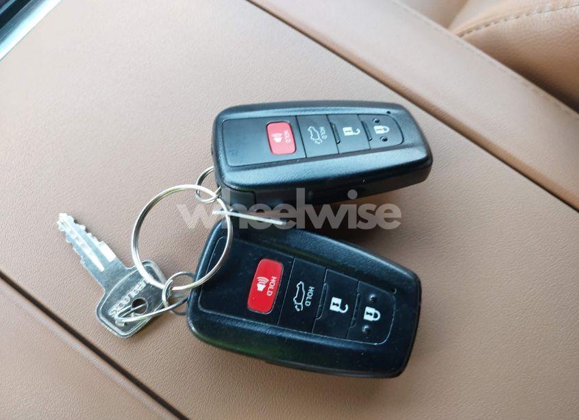 Photo 11 of 2020 Toyota Highlander PLATINUM (VIN 5TDFZRBHXLS003299)