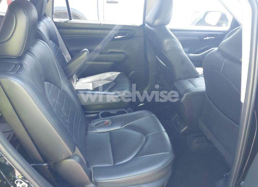 Photo 8 of 2022 Toyota Highlander HYBRID XLE (VIN 5TDGARAH3NS510285)