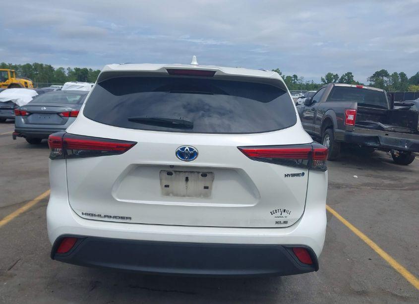 Photo 16 of 2020 Toyota Highlander HYBRID XLE (VIN 5TDGARAH4LS501298)