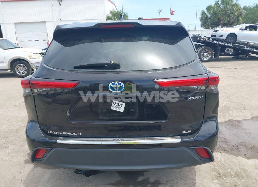 Photo 16 of 2021 Toyota Highlander HYBRID XLE (VIN 5TDGARAH7MS005039)