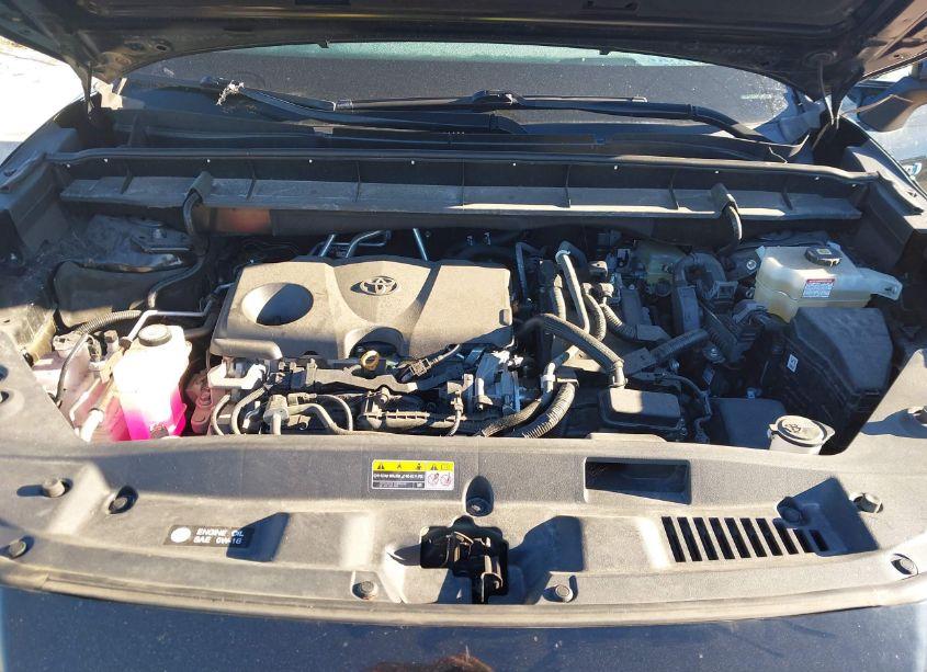 Photo 10 of 2021 Toyota Highlander HYBRID XLE (VIN 5TDGARAH7MS508568)