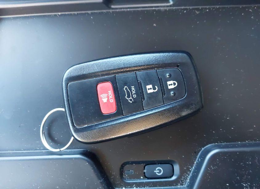 Photo 11 of 2021 Toyota Highlander HYBRID XLE (VIN 5TDGARAH7MS508568)