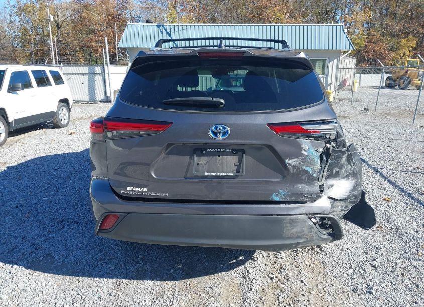Photo 16 of 2022 Toyota Highlander HYBRID XLE (VIN 5TDGARAH7NS512153)