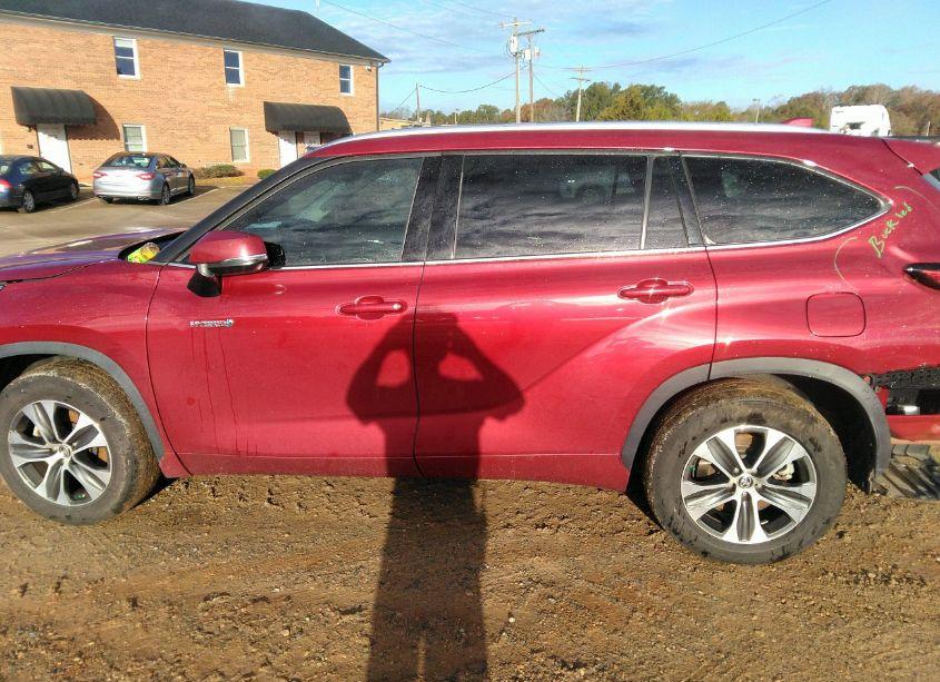 Photo 14 of 2020 Toyota Highlander HYBRID XLE (VIN 5TDGARAH8LS503216)