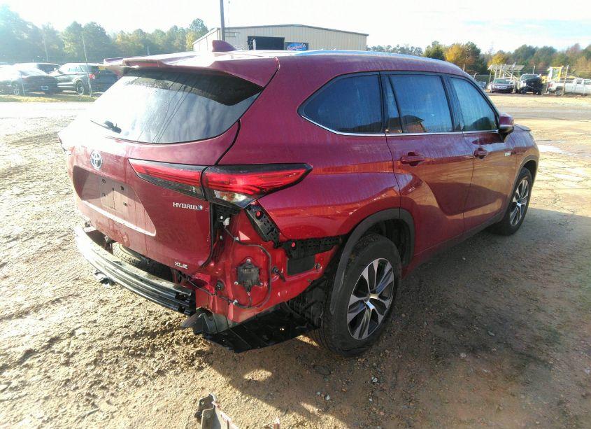Photo 4 of 2020 Toyota Highlander HYBRID XLE (VIN 5TDGARAH8LS503216)