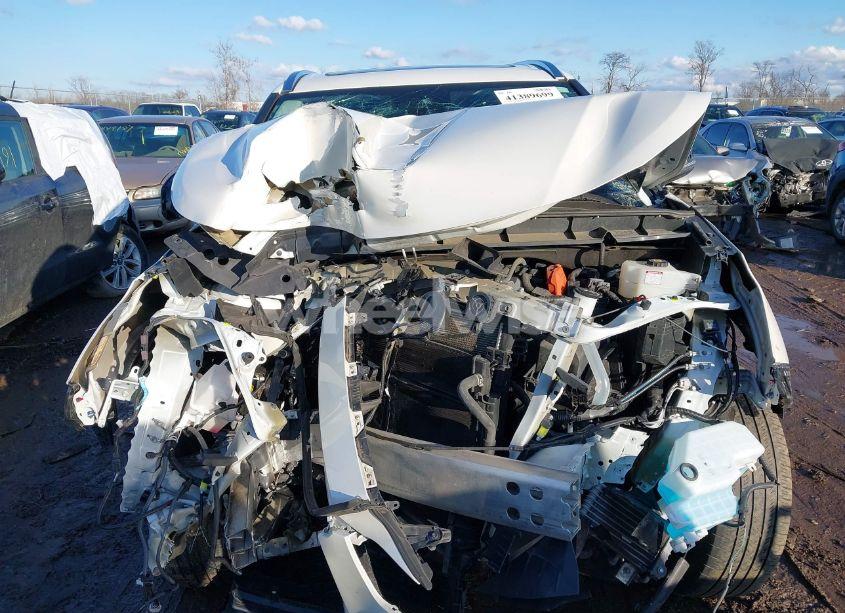 Photo 13 of 2020 Toyota Highlander HYBRID XLE (VIN 5TDGBRCH1LS507781)