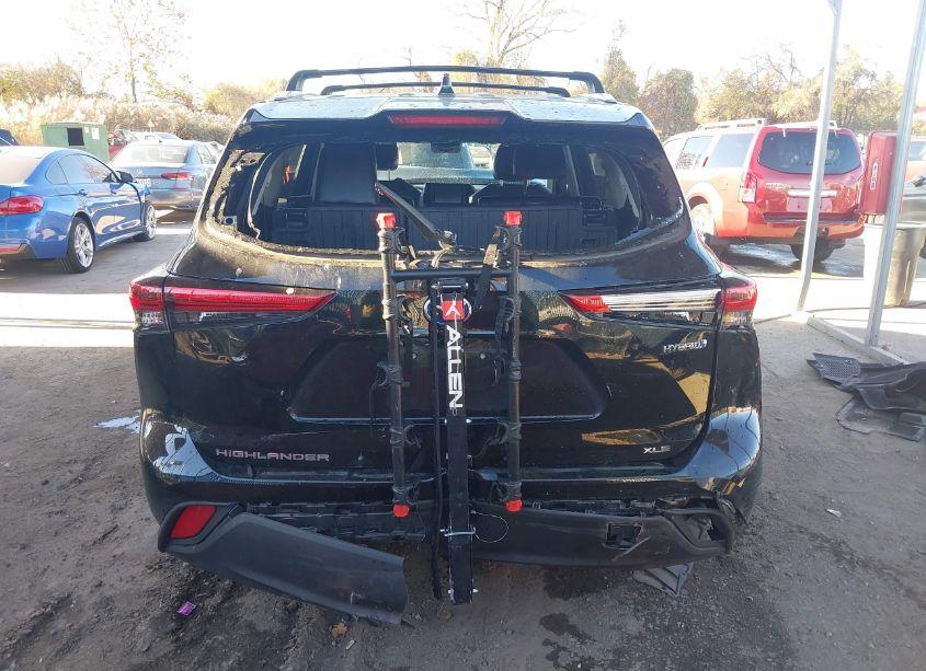 Photo 16 of 2022 Toyota Highlander HYBRID XLE (VIN 5TDGBRCH2NS545538)