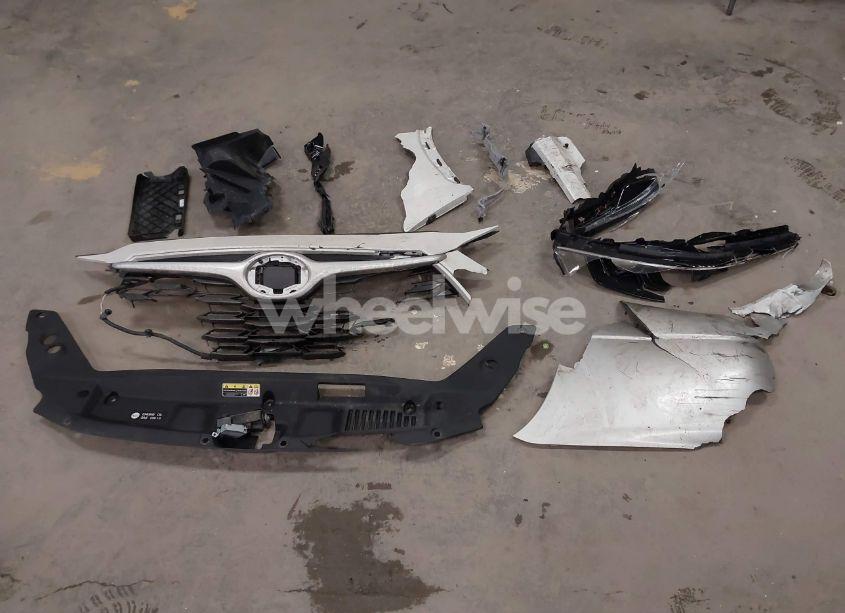 Photo 12 of 2021 Toyota Highlander HYBRID XLE (VIN 5TDGBRCH4MS521028)